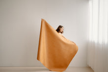 Load image into Gallery viewer, Classic 190 - Camel Oat