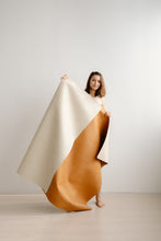 Load image into Gallery viewer, Classic 190 - Camel Oat