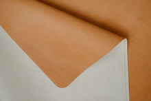 Load image into Gallery viewer, Classic 190 - Camel Oat