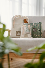 Load image into Gallery viewer, Classic 100S - Terrazzo Rice
